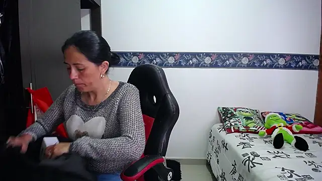 sharoon cheerry online show from 2, 12, 2025