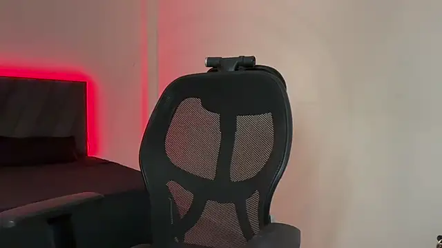 Hottie ishuu online show from 11, 3, 2026