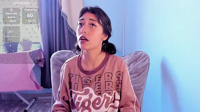 Scarlet wd18 online show from 28, 2, 2025