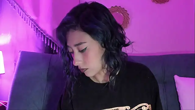 Scarlet wd18 online show from 30, 10, 2025