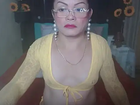 UrAsianPrincessDanie online show from 10, 2, 2026