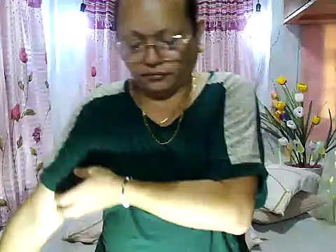 UrAsianPrincessDanie online show from 14, 3, 2025