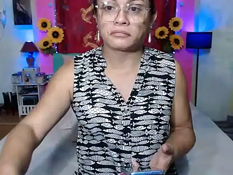 UrAsianPrincessDanie online show from 21, 3, 2026