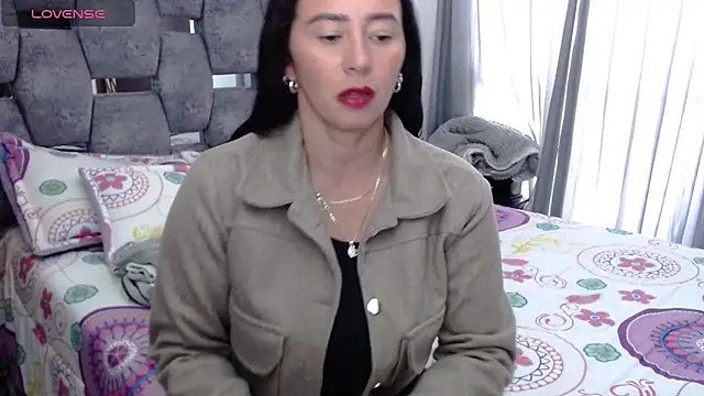 sara hott 1 online show from 30, 10, 2025