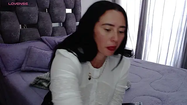 sara hott 1 online show from 21, 10, 2025