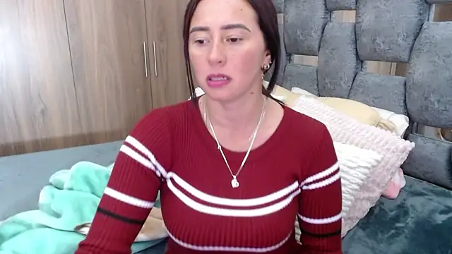 sara hott 1 online show from 8, 3, 2025