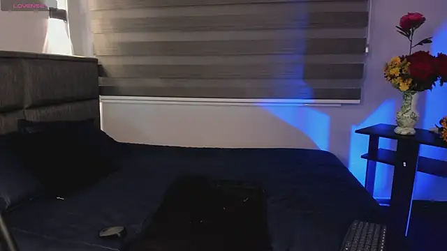 MERIDA TAYLOR online show from 12, 3, 2025