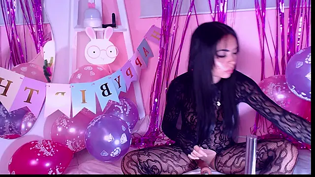 Sweet Susie  online show from 18, 11, 2025