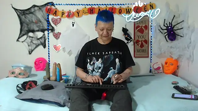 Snapshot of loquitaqueen011 chatting on 13, 10, 2025 loquitaqueen011 online show from 13, 10, 2025