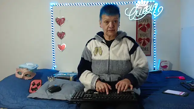 Snapshot of loquitaqueen011 chatting on 17, 9, 2025 loquitaqueen011 online show from 17, 9, 2025