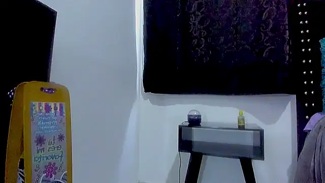 amareto queen online show from 25, 9, 2025