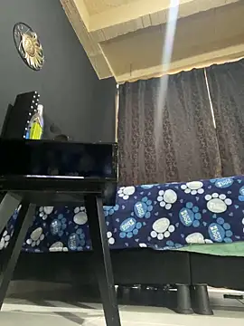 amareto queen online show from 17, 4, 2026