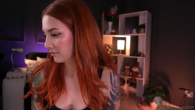 RedJasmine  online show from 26, 11, 2025