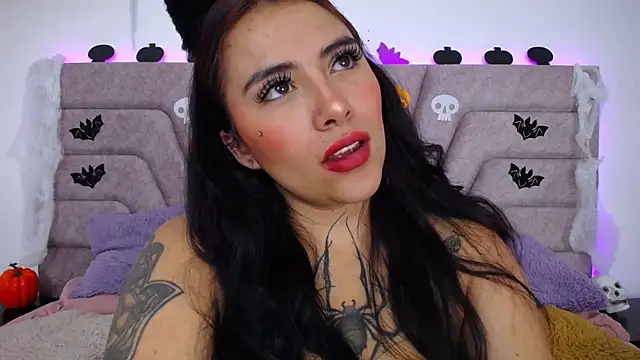 Snapshot of Jessica-Kraftt chatting on 22, 10, 2025 Jessica-Kraftt online show from 22, 10, 2025