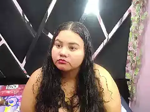 ValenTitis online show from 1, 2, 2025