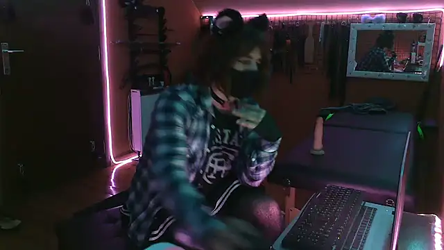 Ginny-the-bdsm-nympho online show from 12, 2, 2026