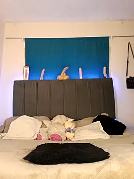 anna dolls  online show from 22, 10, 2025