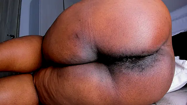 Skarleth69 online show from 7, 10, 2025