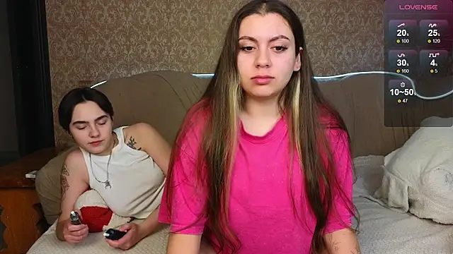 twobabesweet online show from 1, 3, 2025