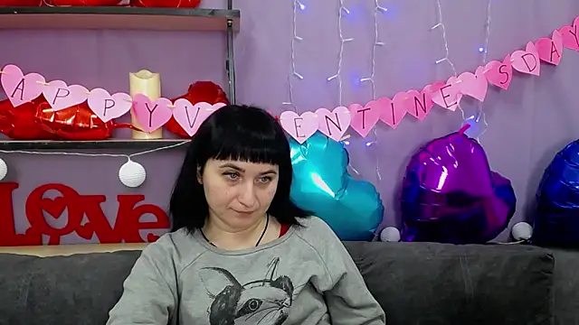 NinaFlawlees online show from 12, 2, 2025