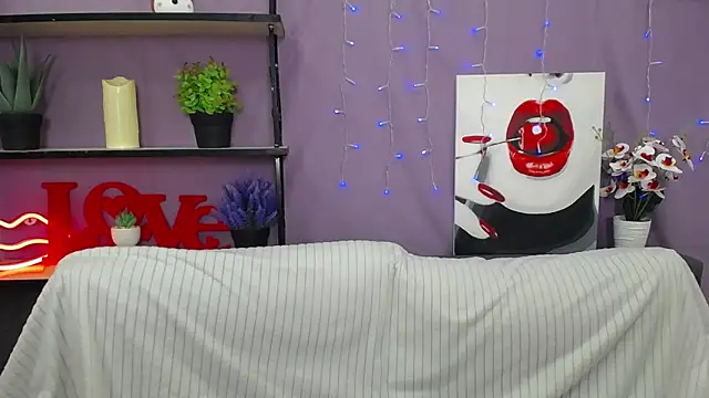 NinaFlawlees online show from 15, 3, 2025