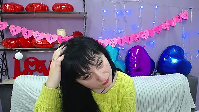 NinaFlawlees online show from 7, 2, 2025