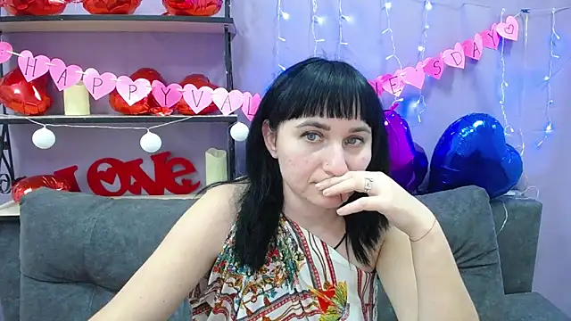 NinaFlawlees online show from 15, 2, 2025