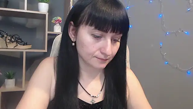 NinaFlawlees online show from 25, 11, 2025