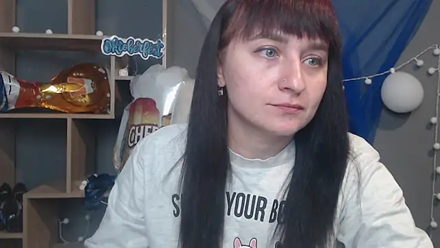 NinaFlawlees online show from 2, 10, 2025