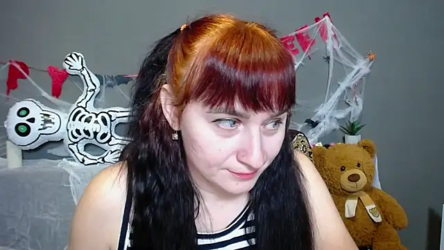 NinaFlawlees online show from 1, 11, 2025