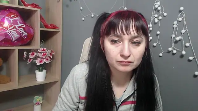 NinaFlawlees online show from 13, 2, 2026