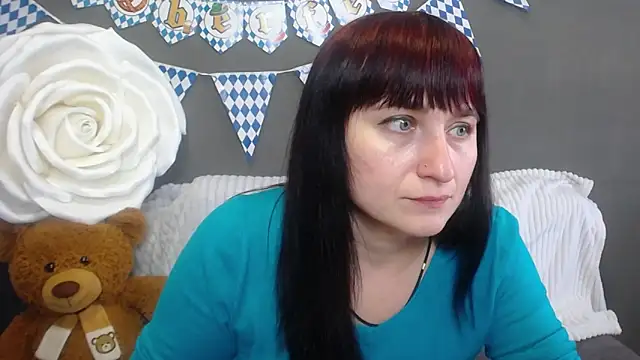 NinaFlawlees online show from 4, 10, 2025