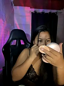Snapshot of Aalexandrea chatting on 4, 11, 2025 Aalexandrea online show from 4, 11, 2025