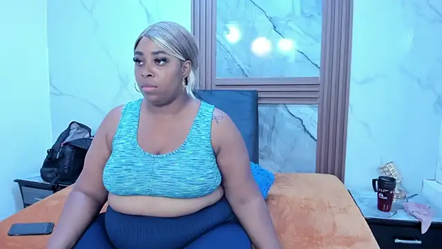 Snapshot of HannyMansonh chatting on 8, 3, 2025 HannyMansonh online show from 8, 3, 2025