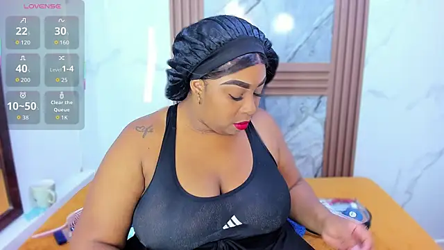 Snapshot of HannyMansonh chatting on 12, 11, 2025 HannyMansonh online show from 12, 11, 2025