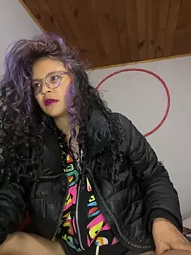 Hathorlove online show from 5, 3, 2025