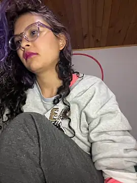 Hathorlove online show from 6, 3, 2025