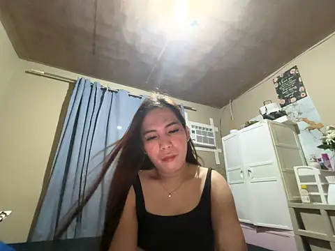 Snapshot of Msyensmith chatting on 12, 6, 2026 Msyensmith online show from 12, 6, 2026