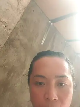 yournewgirldiana online show from 9, 9, 2025