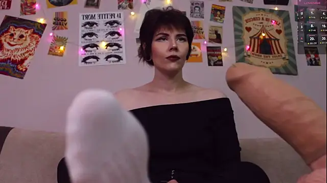 Luna Blake online show from 3, 5, 2026