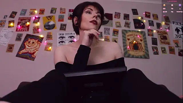 Luna Blake online show from 27, 5, 2026