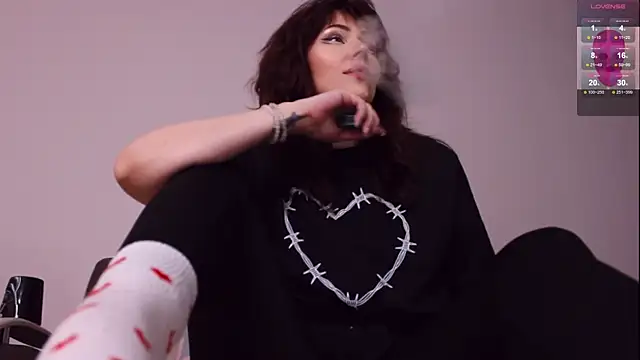 Snapshot of Luna_Blake chatting on 16, 10, 2025 Luna Blake online show from 16, 10, 2025