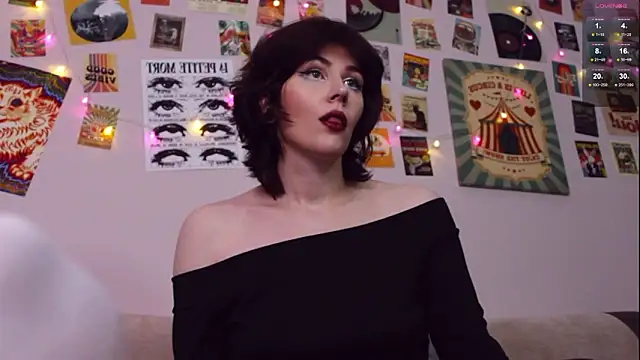 Luna Blake online show from 19, 3, 2026