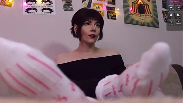 Luna Blake online show from 19, 4, 2026