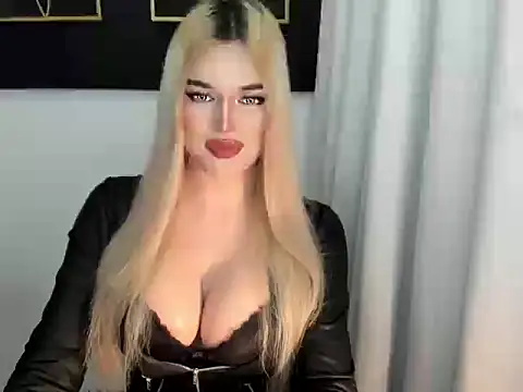 Snapshot of hotstellacumxxx chatting on 1, 12, 2025 hotstellacumxxx online show from 1, 12, 2025