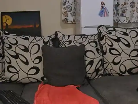 DollyPerryXX online show from 1, 2, 2025