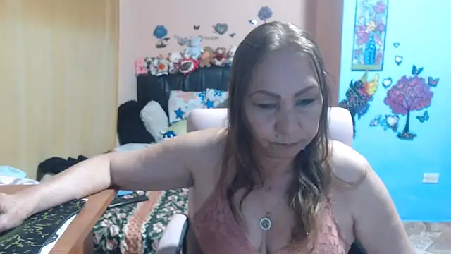 milfeddy  online show from 14, 4, 2026