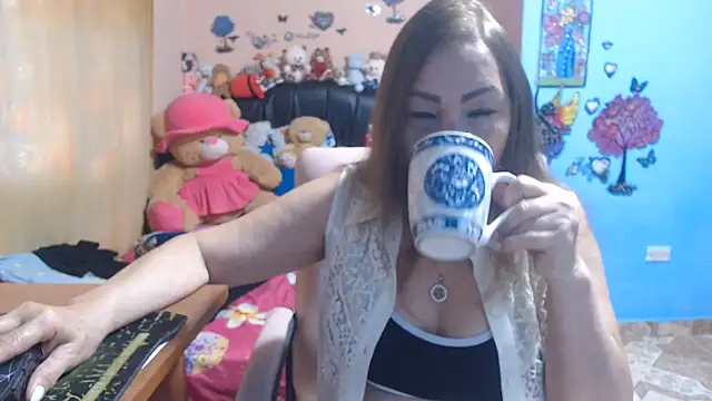 milfeddy  online show from 25, 5, 2026