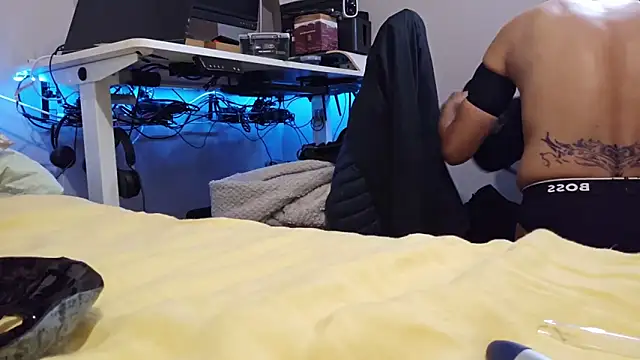 AmGuy23 online show from 9, 11, 2025