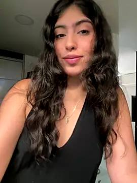 Gaby zahir  online show from 10, 9, 2025